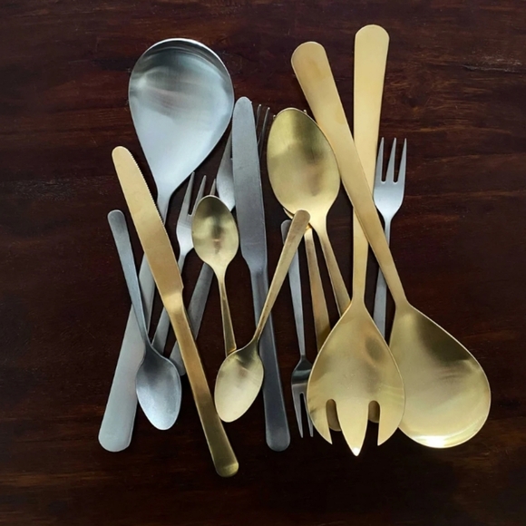 Oslo Matte Gold Stainless Steel 5 Piece Cutlery Set - Service for 1 - Picture 3 of 10